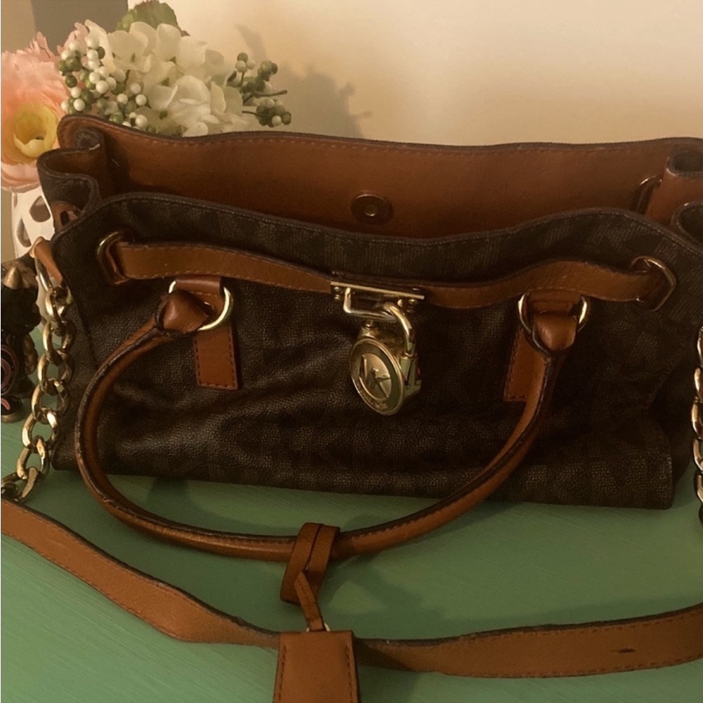 MK Hamilton purse authentic please feel free to make an offer thank you